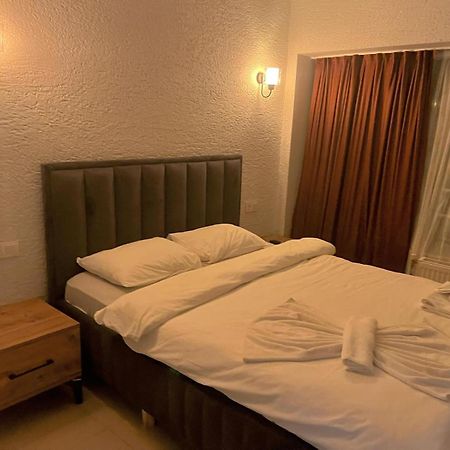 Kadikoey Bull Hotel Istanbul Exterior photo